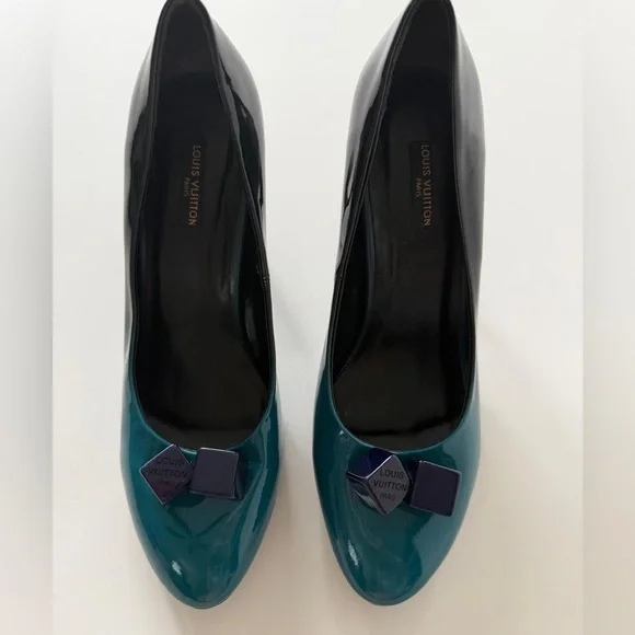 Louis Vuitton navy blue Heels Size 8 - Picture 1 of 12